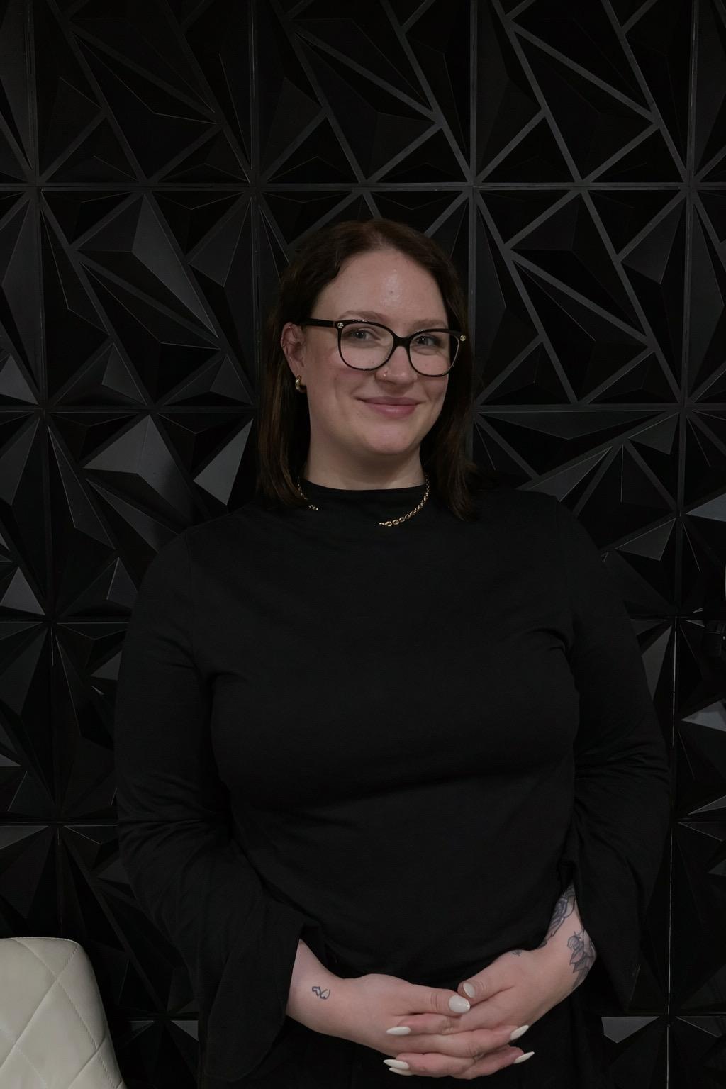 Jacky — Hairstylist Hairloft Loxstedt
